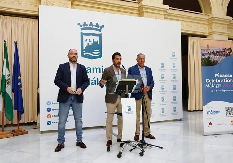 Florido, together with Gómez and Díaz, promoting the luxury tourism event.