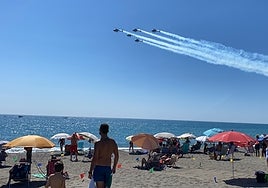 Image of a previous air show above the sea in Torre del Mar.