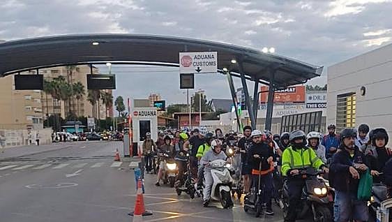 Lengthy delays both sides of Gibraltar's border