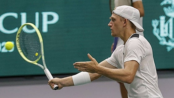 Davidovich to lead Spain in the Davis Cup this week as Alcaraz withdraws