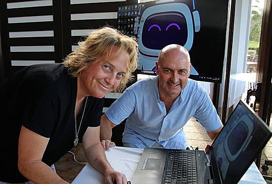 AI specialist Sonia Ingriselli with Neil Hesketh, acting President of the Costa Press Club