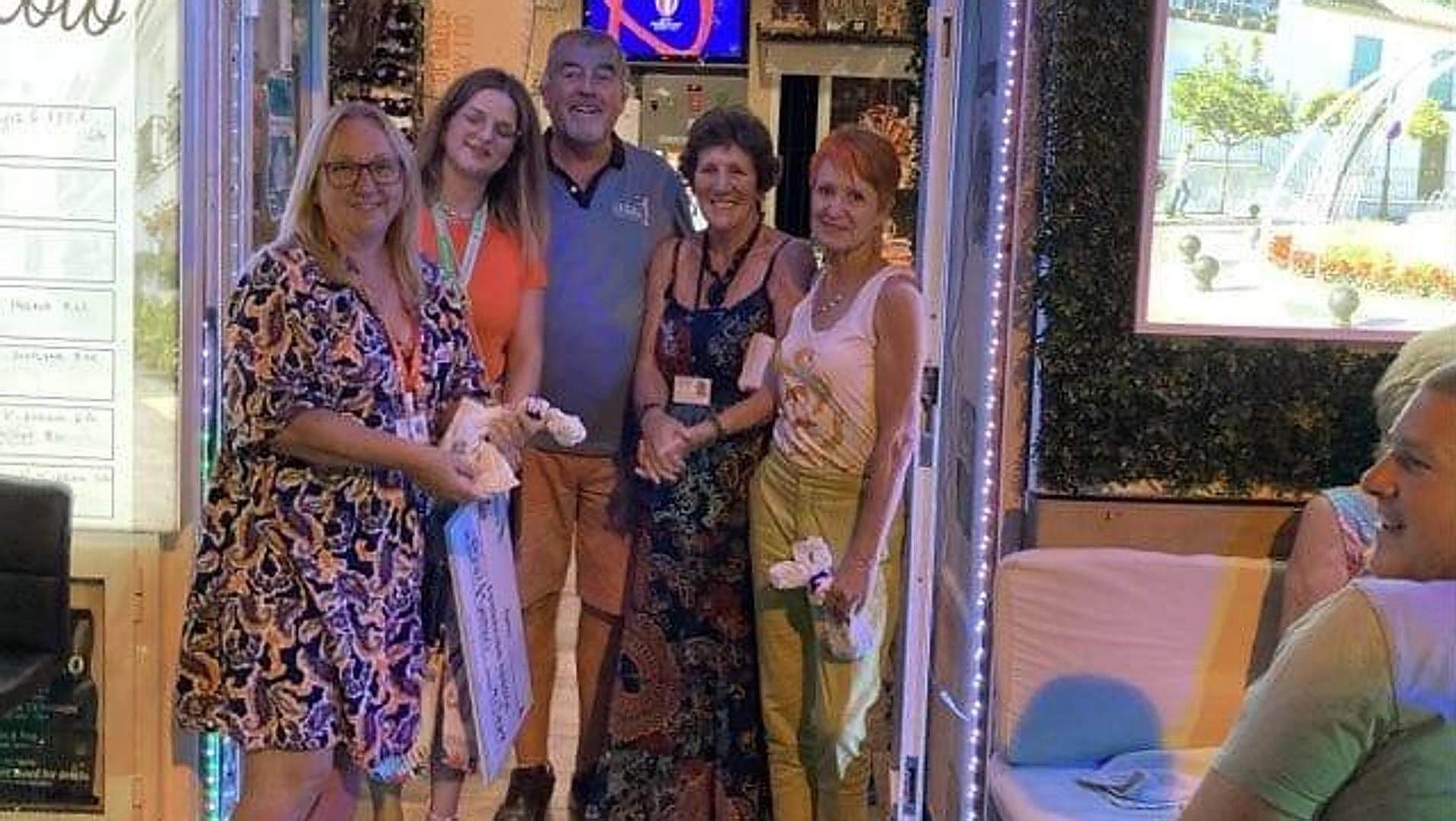 Benalmádena quiz night cash donated to three local charities - Vimarsana News