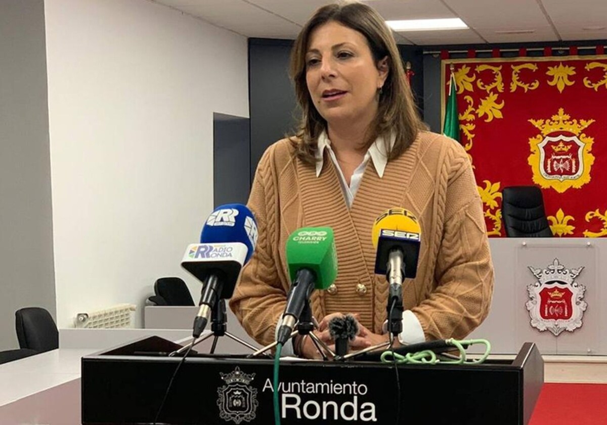 The mayor of Ronda during a press conference, in an archive image.
