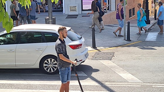 More than 100 electric scooter owners reported in Torremolinos for flouting for road safety regulations