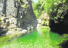 Clear pools and waterfalls are the main attractionsof the beauty spot.
