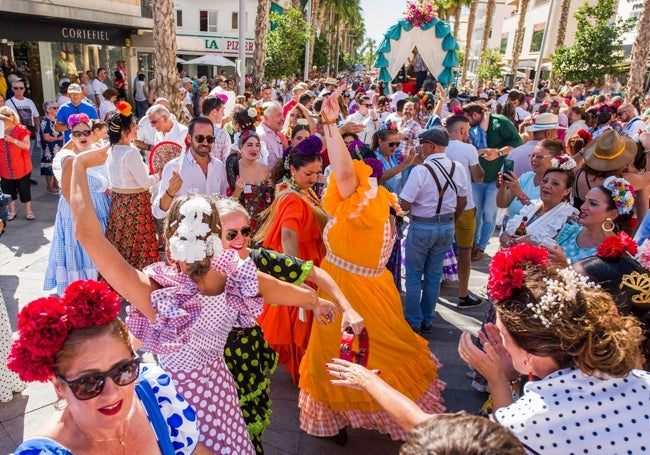 Pilgrims enjoy a truly Andalusian festivity.