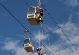 Emergency rescue teams swing into action on Benalmádena's famous cable car tourist attraction