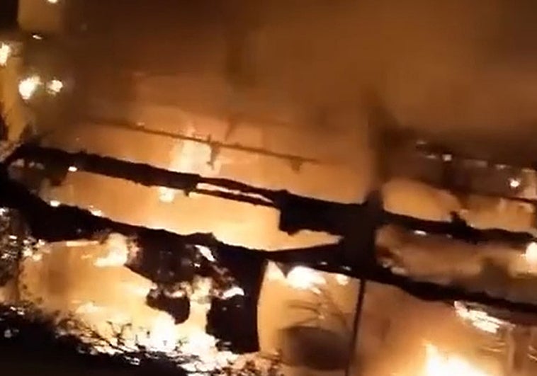 Owner of popular Irish bar totally gutted by fire in Mijas Costa hands over security camera images to police