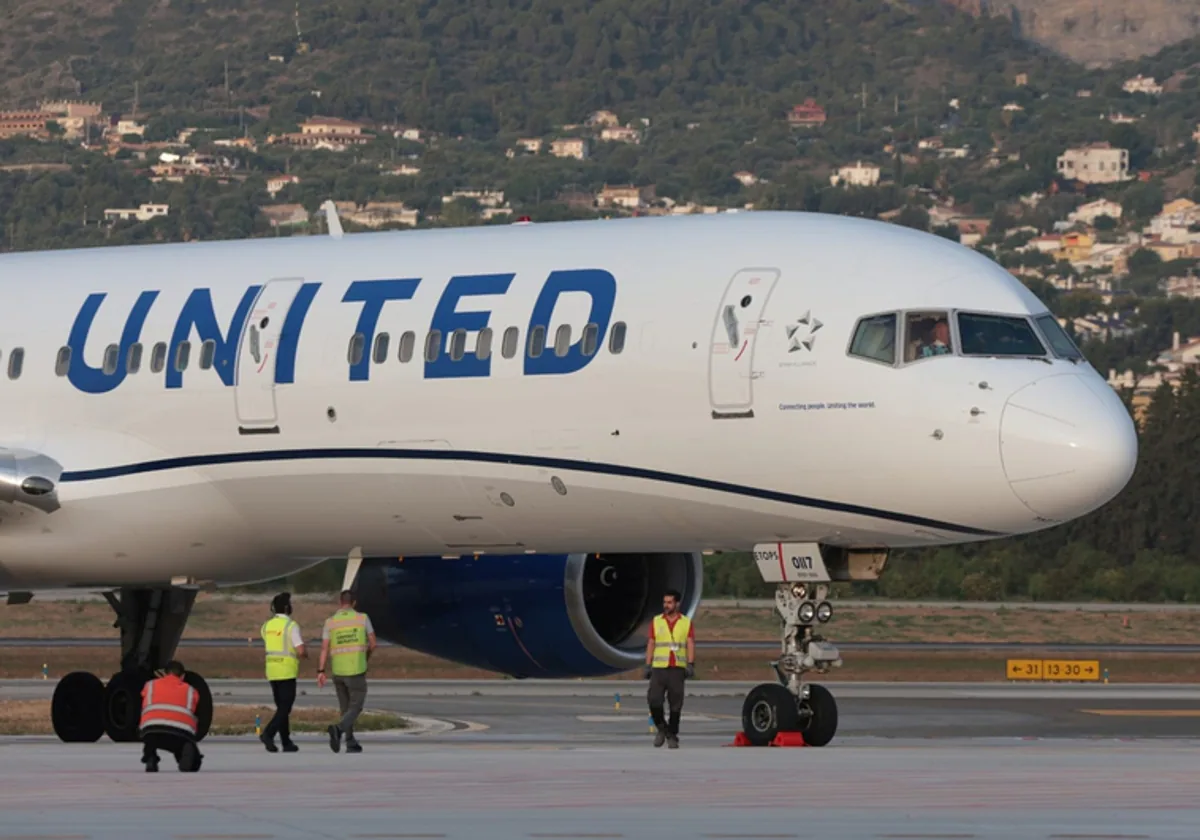 The arrival in Malaga of the first direct United Airlines flight from New York earlier this year.