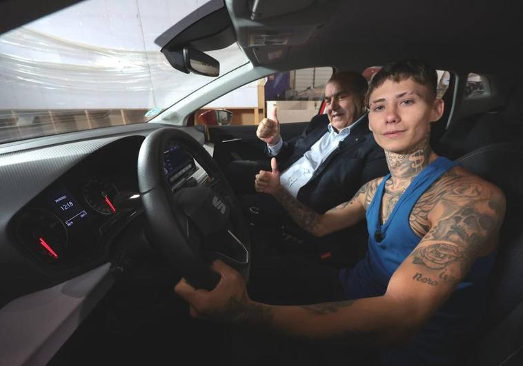 Watch as the boss of Malaga company donates a car to TikToker whose video touched millions of people