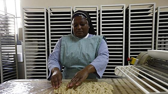 Silence and prayer to maintain a recipe inherited from generations past