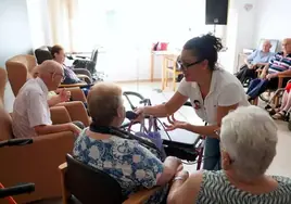 Music therapy helps stimulate memory in Estepona's nursing homes