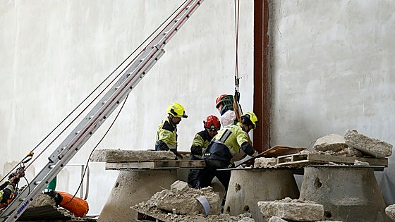 Emergency services deploy 400 personnel as Marbella responds to magnitude 6.1 earthquake drill