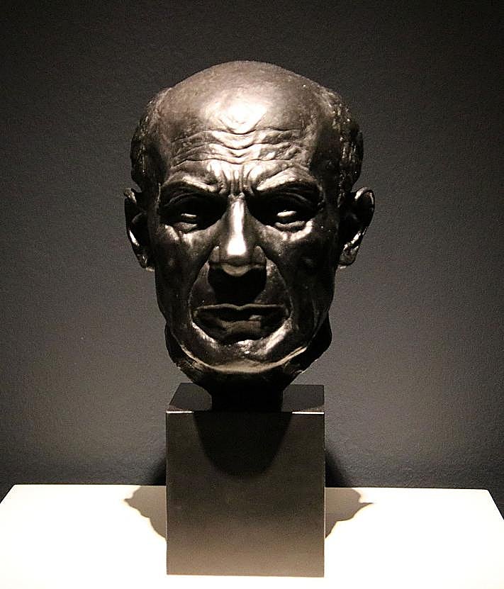 Imagen secundaria 2 - Costa Press Club members take tour around Picasso birthplace museum exhibition