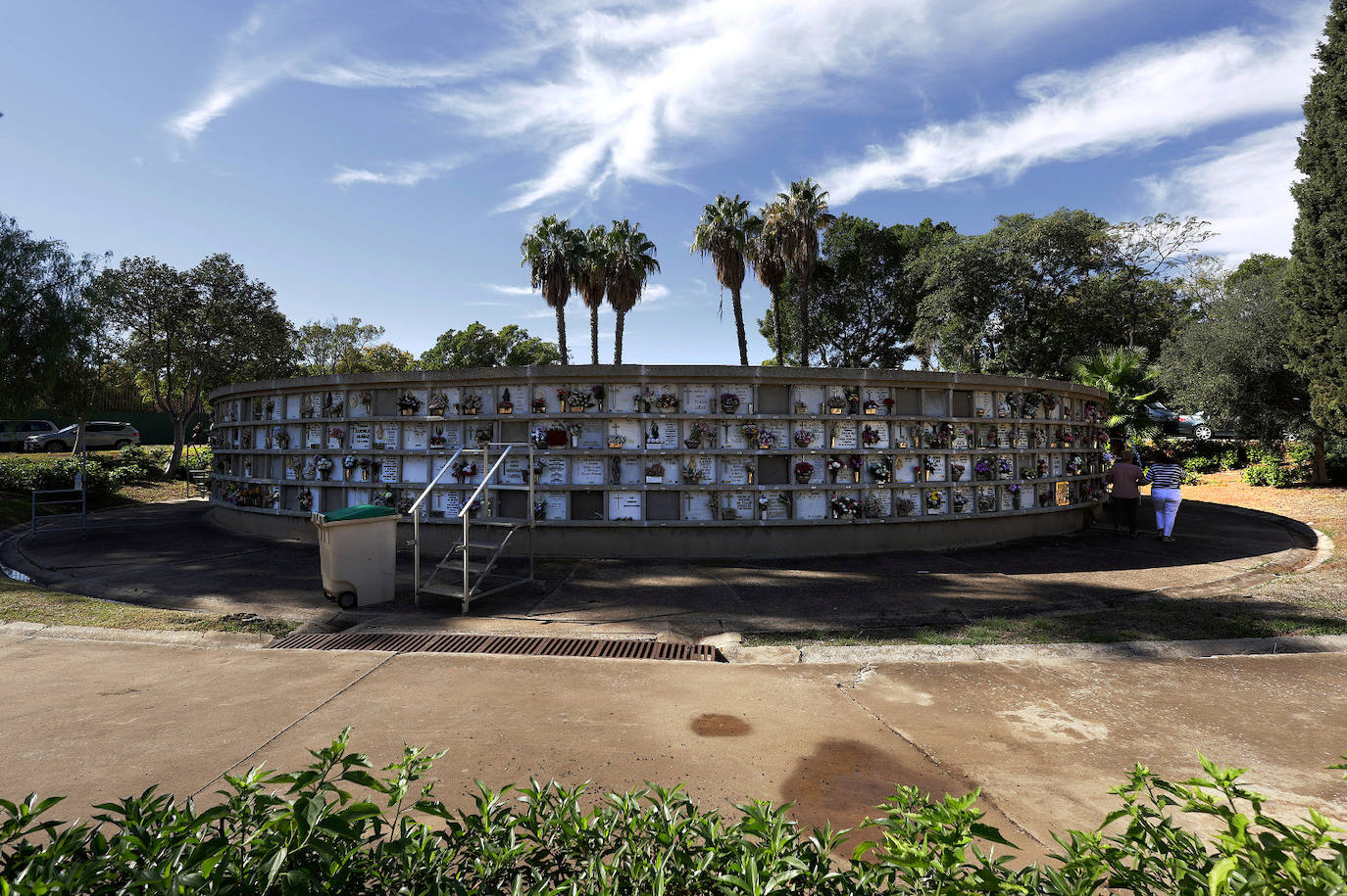 In pictures... people in Malaga pay their respects on All Saints' Day in the province's cemeteries