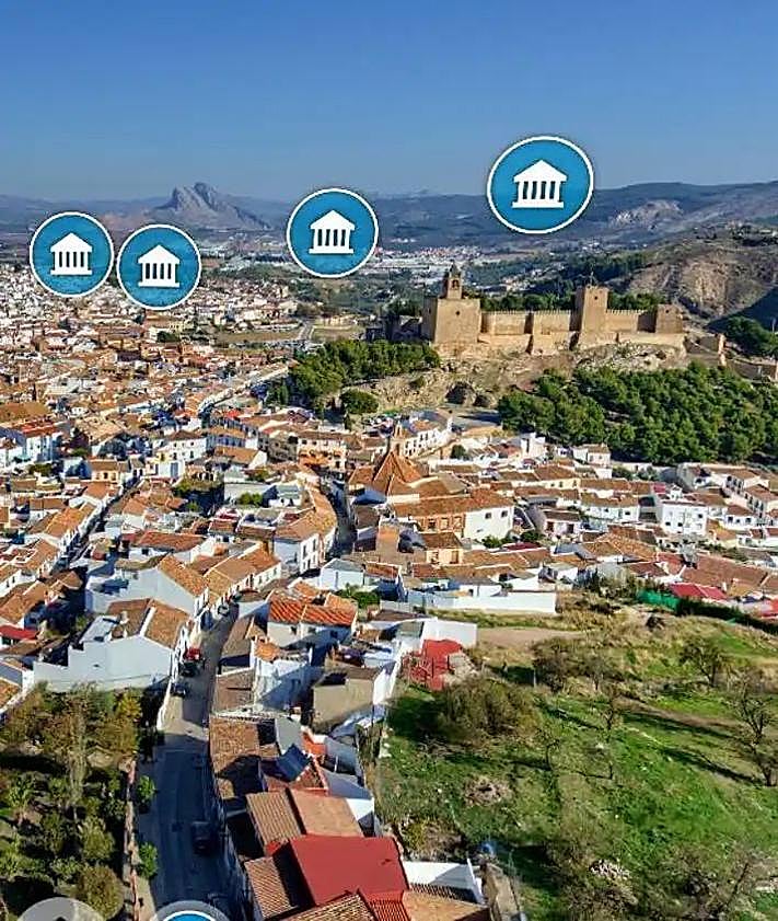 Imagen secundaria 2 - From the top: Malaga, Marbella and Antequera.