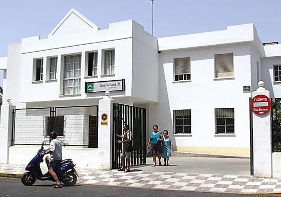 Archive image of Los Boliches health centre.