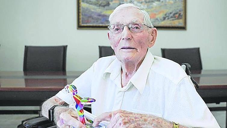 Charles Betty MBE, Briton who worked to improve expat lives on the Costa del Sol, dies aged 100