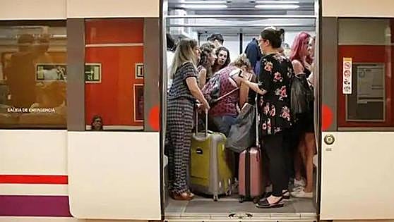 Government's response to problems on Costa del Sol's local trains angers regular rail passengers