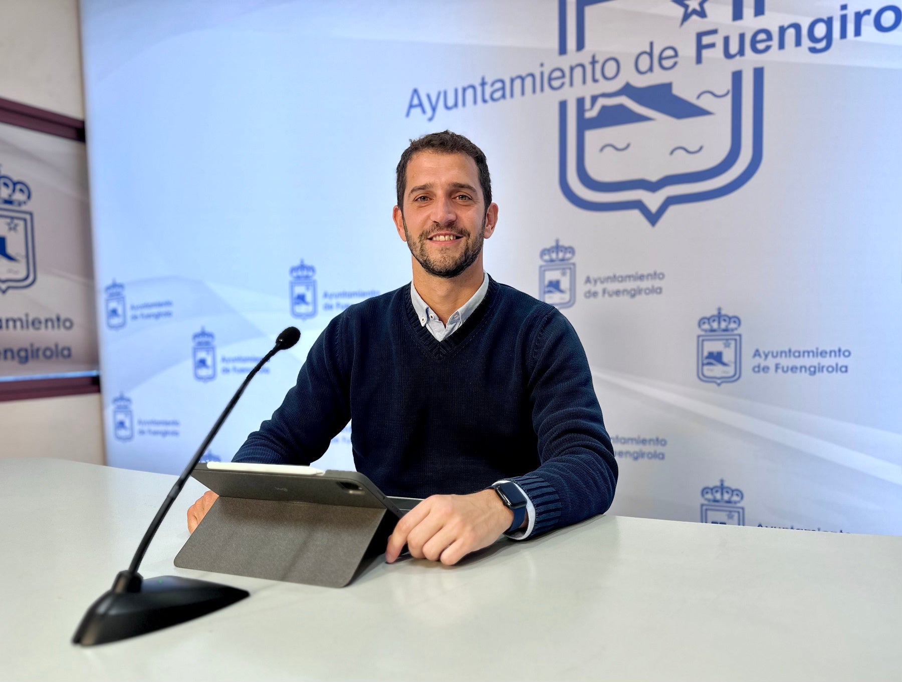 Town hall announces motorcycle weekend.