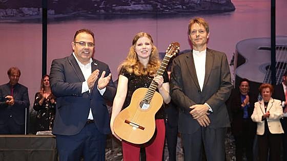A chance to listen to the most talented young guitarists