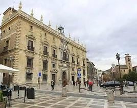 Waiter who raped a 15-year-old girl in Torremolinos has sentence reduced by two years