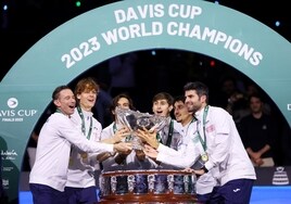Dominant Italy defeat Australia to lift Davis Cup trophy in Malaga