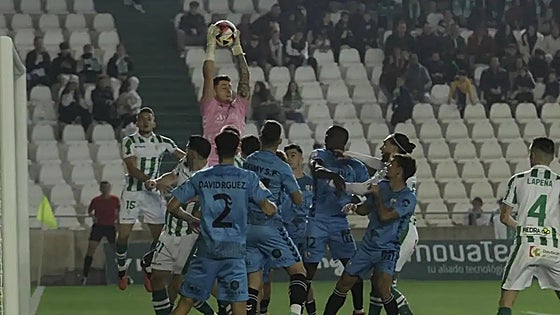 A weekend of slip-ups for Malaga province's football teams