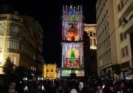 Malaga's Christmas video mapping story: a little angel chases a star