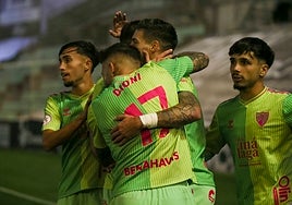 Malaga's excellent away form continued in Extremadura on Sunday evening.