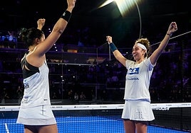 González, right, with Brea, after clinching victory.