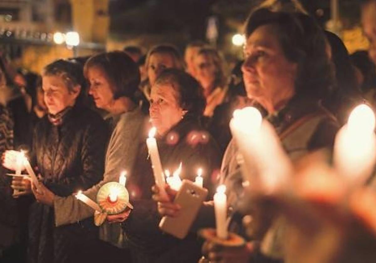 A previous Light a Light event at the hospice in Benalmádena.