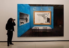Gun', one of the works that puts the critical accent on today's society.
