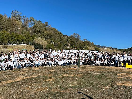 Pharmaceutical company staff lend a helping hand to renovate Triple A shelter in Marbella