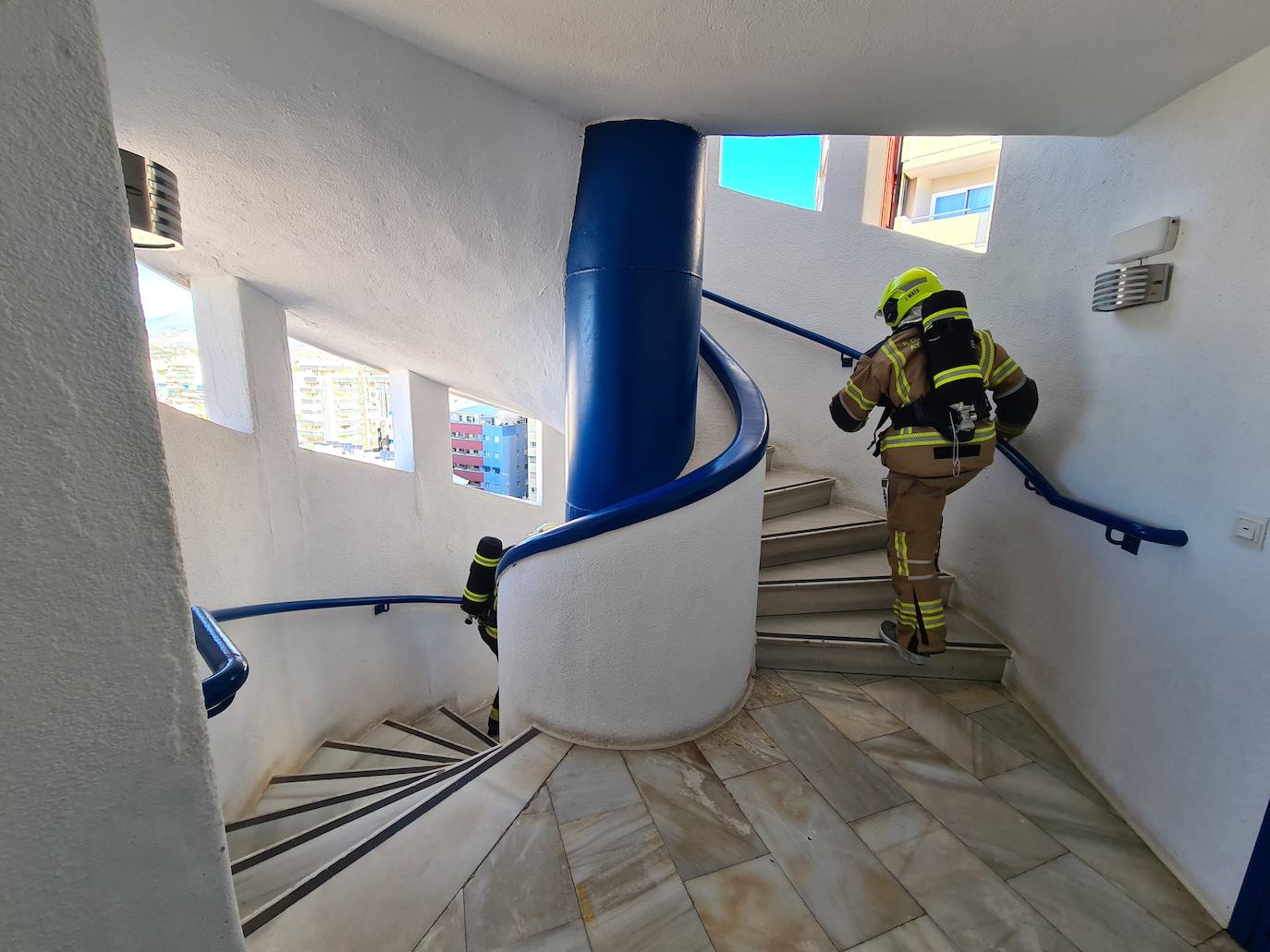Fuengirola's vertical race for firefighters, in images