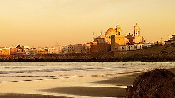Cadiz: An ancient walled stronghold
