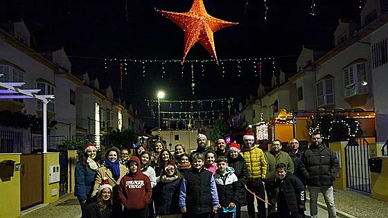 Residents band together to light up a street in Antequera for Christmas