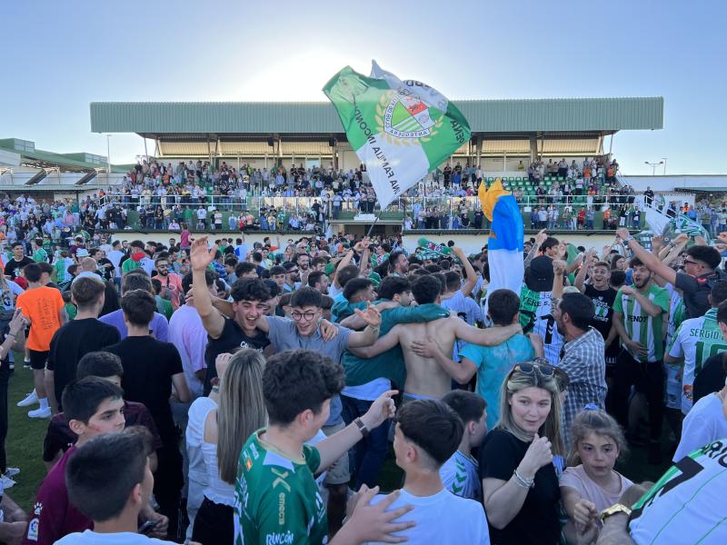 Celebrations in Antequera when their promotion was confirmed.