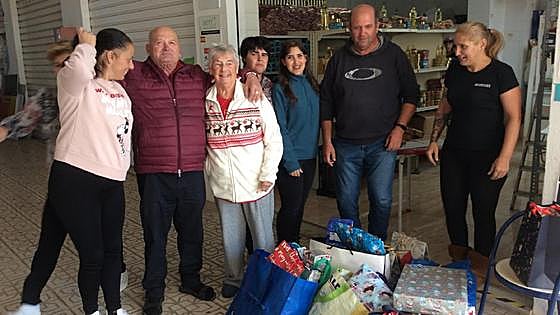 Santa delivers presents to Nerja food bank