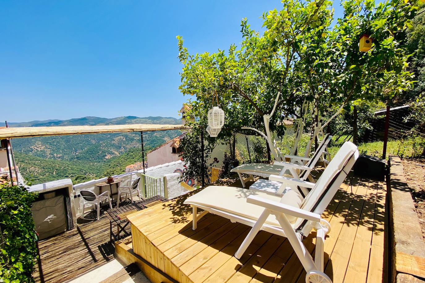 In eighth position in the worldwide 'top ten' is a property in Malaga province's Serranía de Ronda - La Parra in Benalauría