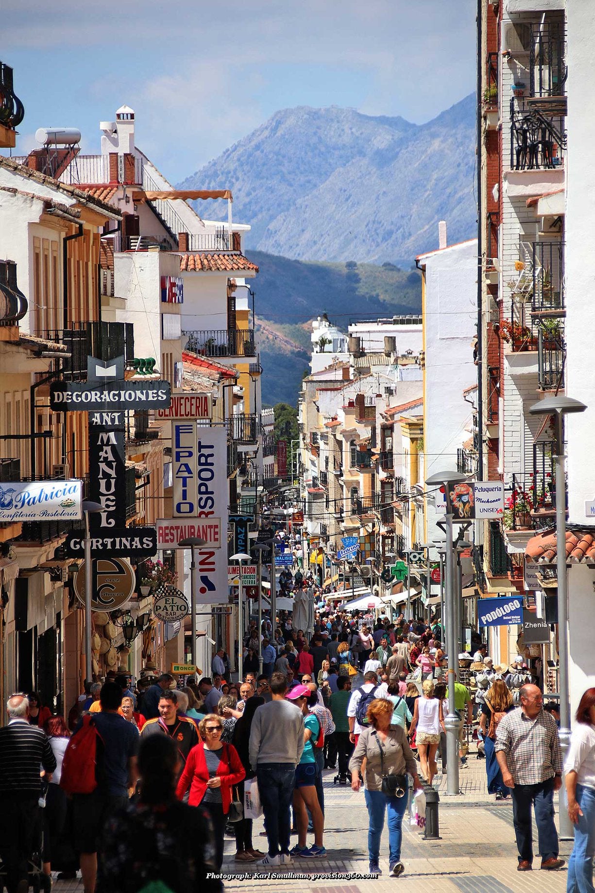 Ronda's main shopping street will be affected by the measure. (File image).