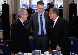 A recent meeting of club chairmen.