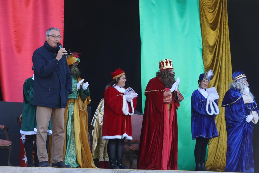 Their majesties arrived in Rincón de la Victoria by helicopter.