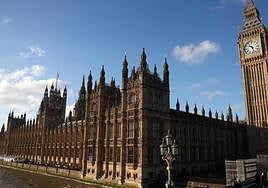 Britons in Spain can now register to vote in UK as 15-year-away rule ends