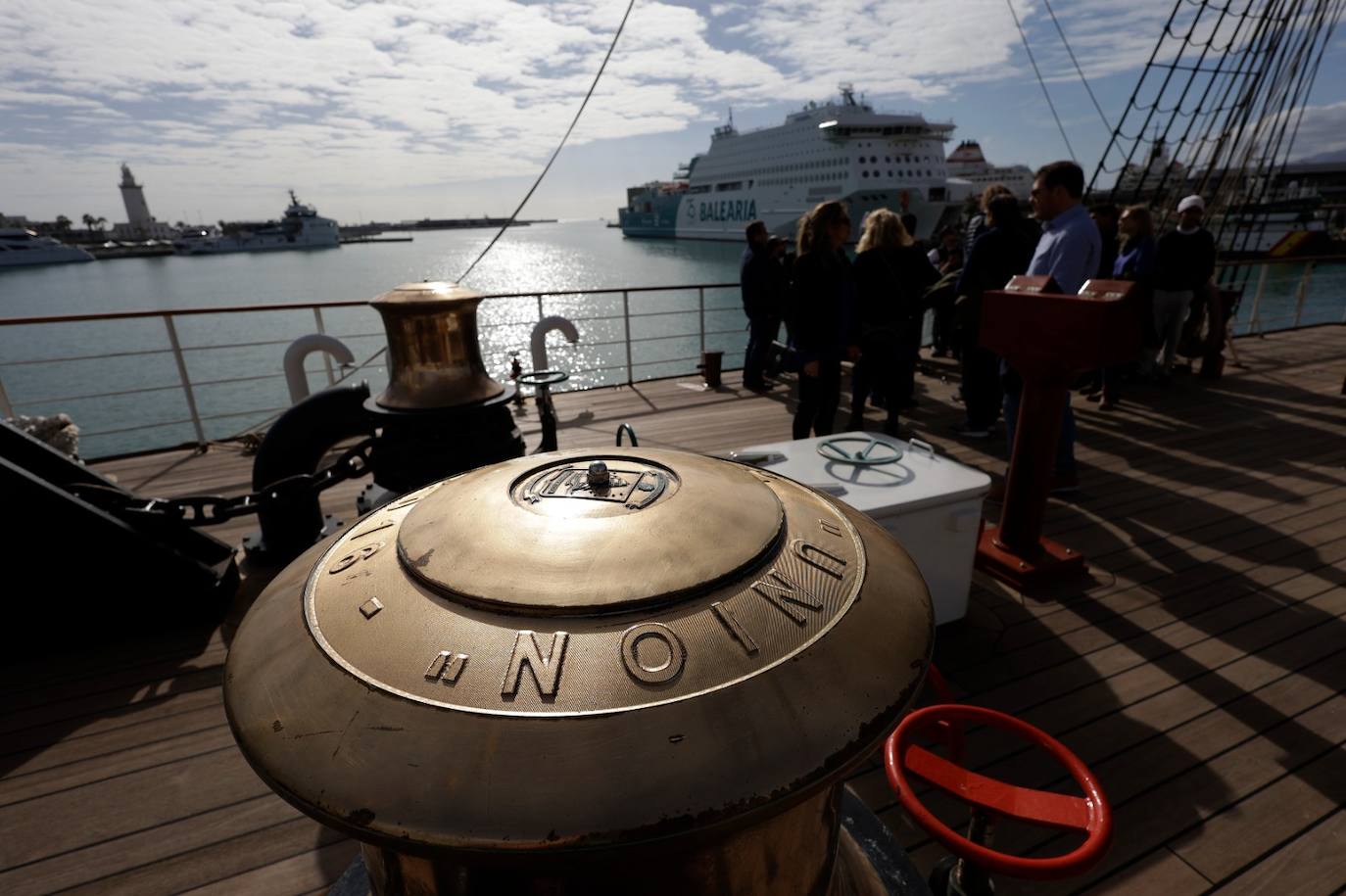 The pride of the Peruvian Navy sails into Malaga and opens its decks to the public, in pictures