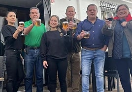 Diners toast to Enix at the Alkanzyya Restaurant