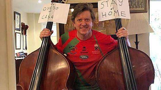 A harmonious link between music and football in Seville
