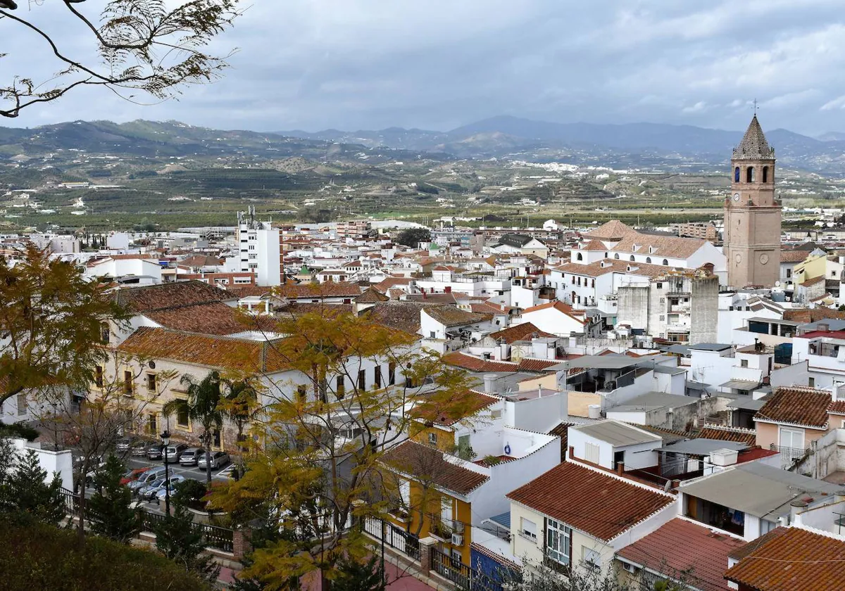 Axarquía town reinforces police presence following spate of burglaries in rural areas