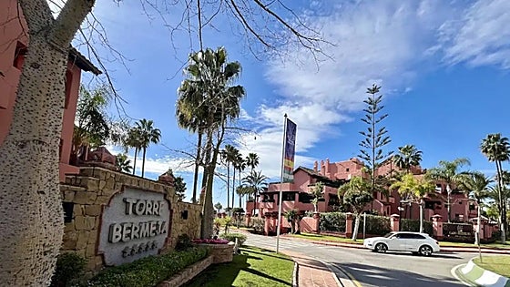 Community of owners president in Estepona is awarded a larger salary than that of the head of Andalucía's regional government