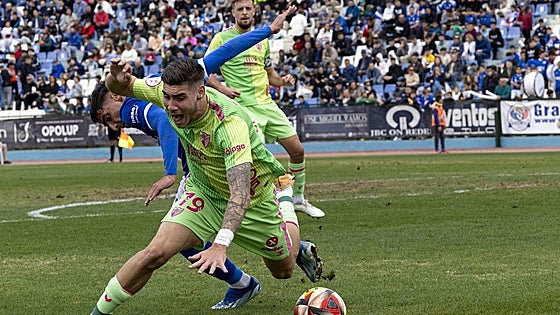 Malaga CF trip up on visit to relegation-battling Melilla